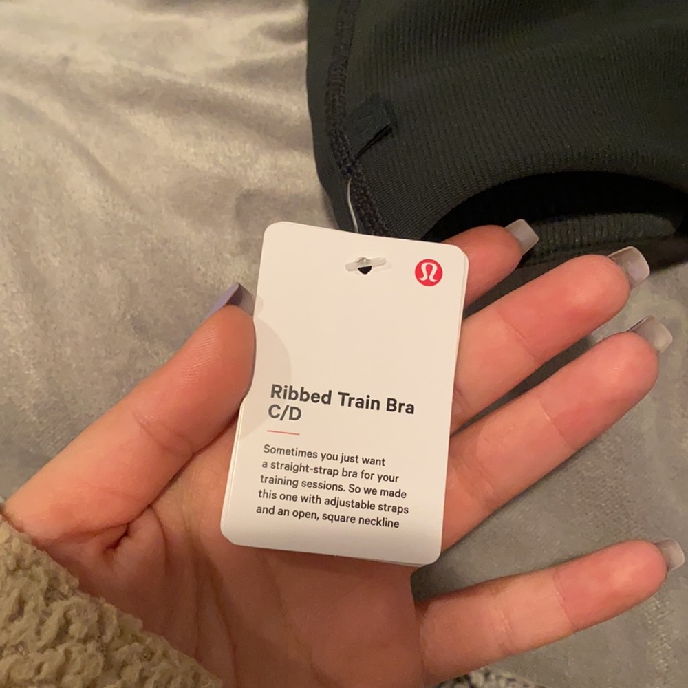 Brand New Lululemon Ribbed Train bra size 6 - Picture 3 of 4